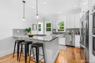 2217 4th Ave N, Seattle, WA 98109 - Photo 13