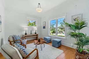 2217 4th Ave N, Seattle, WA 98109 - Photo 3