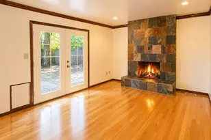 14037 108th Ave NE, Kirkland, WA 98034 - Photo 11