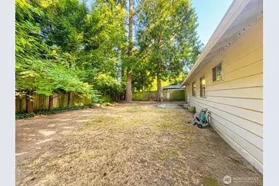 14037 108th Avenue NE, Kirkland, WA 98034 - Photo 17