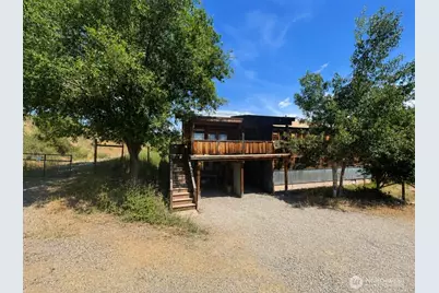 625 A/B Twisp Winthrop Eastside Road, Winthrop, WA 98862 - Photo 5