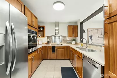 1617 Summit Avenue #23, Seattle, WA 98122 - Photo 15
