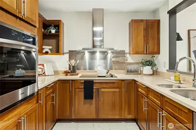 1617 Summit Avenue #23, Seattle, WA 98122 - Photo 17