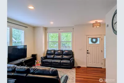 8420 155th Street Ct E, Puyallup, WA 98375 - Photo 3