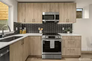 3918 S Juneau St, Seattle, WA 98118 - Photo 9