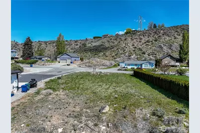 212 Stehekin Way, Chelan, WA 98816 - Photo 9