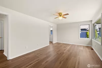 919 6th Avenue SW, Puyallup, WA 98371 - Photo 5