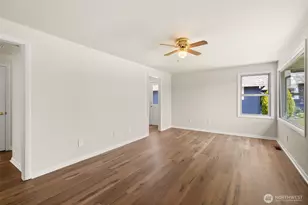 919 6th Ave SW, Puyallup, WA 98371 - Photo 5