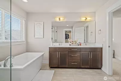 704 26th Avenue Ct, Milton, WA 98354 - Photo 23