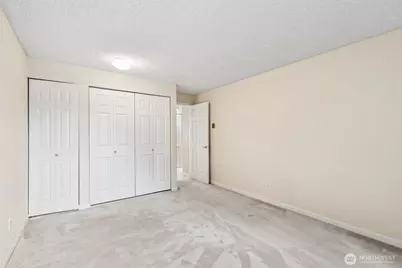 2222 NE 92nd Street #208, Seattle, WA 98115 - Photo 17