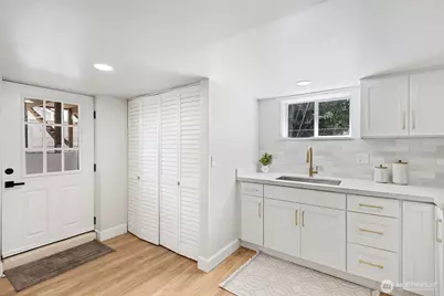 6400 44th Avenue S, Seattle, WA 98118 - Photo 21