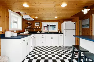 3146 Portage Bay Pl E, Seattle, WA 98102 - Photo 9