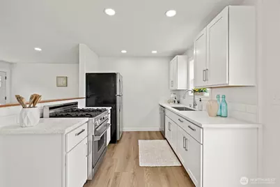 7056 S 128th Street, Seattle, WA 98178 - Photo 11