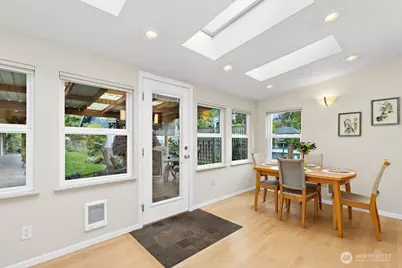 8608 307th Avenue SE, Issaquah, WA 98027 - Photo 13