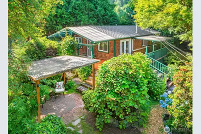 8921 188th Street SE, Snohomish, WA 98296 - Photo 1