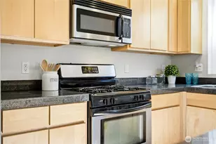 9054 17th Ave SW, Seattle, WA 98106 - Photo 11