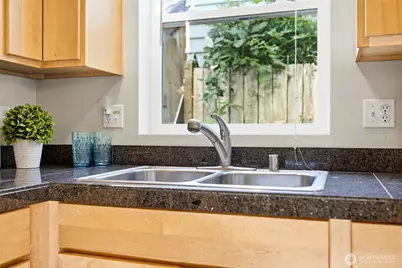 9054 17th Ave SW #A, Seattle, WA 98106 - Photo 13