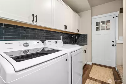 33889 S Shore Drive, Mount Vernon, WA 98274 - Photo 31