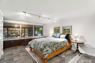 1805 NW 95th St, Seattle, WA 98117 - Photo 19