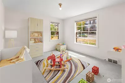 4311 Greenwood Avenue N, Seattle, WA 98103 - Photo 13
