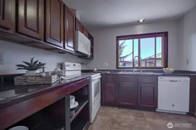 1335 5th Avenue SE, Olympia, WA 98501 - Photo 11