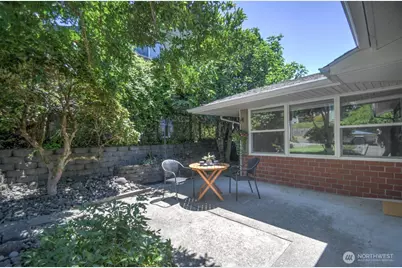 1335 5th Avenue SE, Olympia, WA 98501 - Photo 3