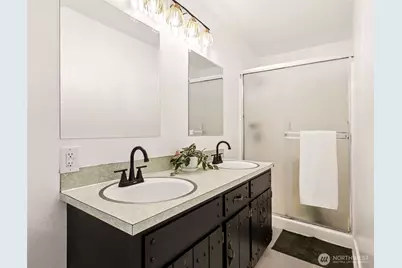 8413 121st Street E, Puyallup, WA 98373 - Photo 19