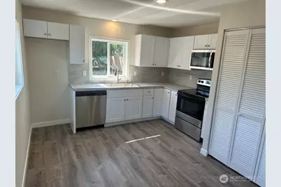 210 24th Avenue, Longview, WA 98632 - Photo 5