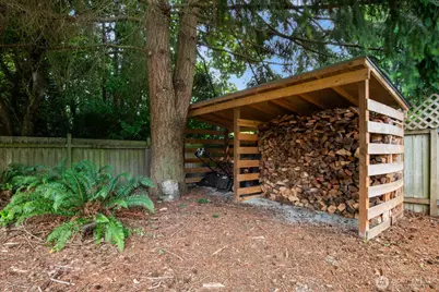 8915 218th Street SW, Edmonds, WA 98026 - Photo 29