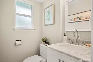 8915 218th St SW, Edmonds, WA 98026 - Photo 21