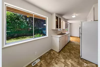 20631 2nd Avenue S, Des Moines, WA 98198 - Photo 9