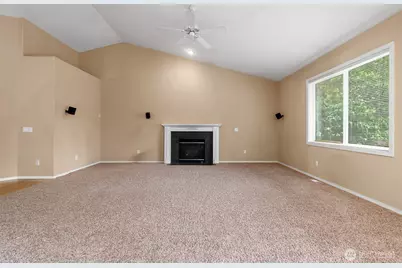 21017 Springhaven Way E, Bonney Lake, WA 98391 - Photo 7