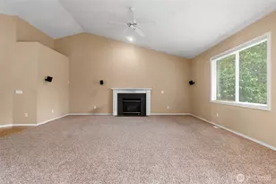 21017 Springhaven Way E, Bonney Lake, WA 98391 - Photo 7