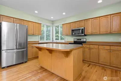 21017 Springhaven Way E, Bonney Lake, WA 98391 - Photo 17