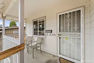 628 S 117th St, Tacoma, WA 98444 - Photo 5