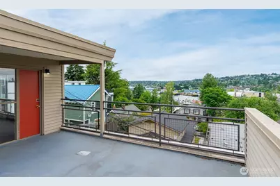 650 W Bertona Street, Seattle, WA 98119 - Photo 9