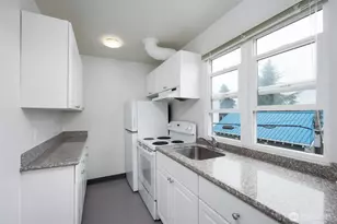 650 W Bertona St, Seattle, WA 98119 - Photo 3