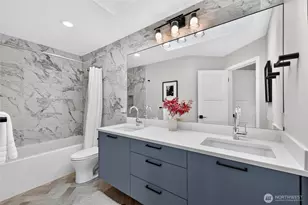 22711 SE 27th St, Sammamish, WA 98075 - Photo 29