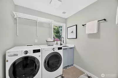 22711 SE 27th Street, Sammamish, WA 98075 - Photo 23