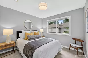 22711 SE 27th St, Sammamish, WA 98075 - Photo 27
