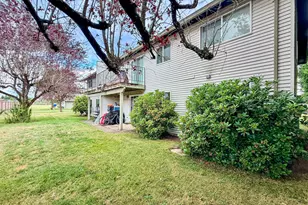 136 McKean Ct, Enumclaw, WA 98022 - Photo 17