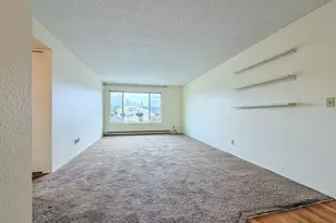 136 McKean Ct, Enumclaw, WA 98022 - Photo 7