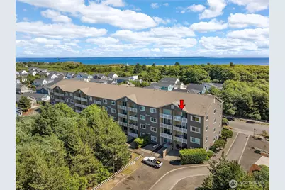 262 Oyhut Bay Boulevard SW #401, Ocean Shores, WA 98569 - Photo 1