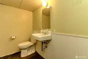 105 156th Ave NE, Bellevue, WA 98007 - Photo 17