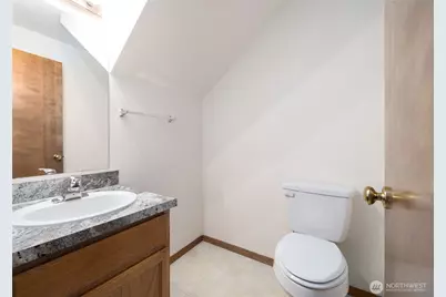 2312 E Division Street #B, Mount Vernon, WA 98274 - Photo 3