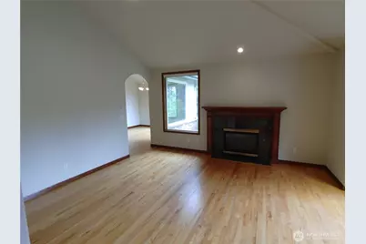 837 NW 205th Street, Shoreline, WA 98177 - Photo 11
