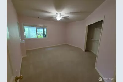 837 NW 205th Street, Shoreline, WA 98177 - Photo 29