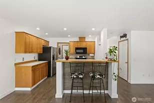 10714 185th Ave E, Bonney Lake, WA 98391 - Photo 15