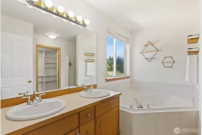 10714 185th Avenue E, Bonney Lake, WA 98391 - Photo 21