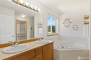 10714 185th Ave E, Bonney Lake, WA 98391 - Photo 21